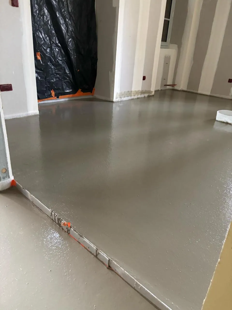 Chantier chape liquide - Top'Isol